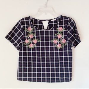Embroidery woven crop top (size S)